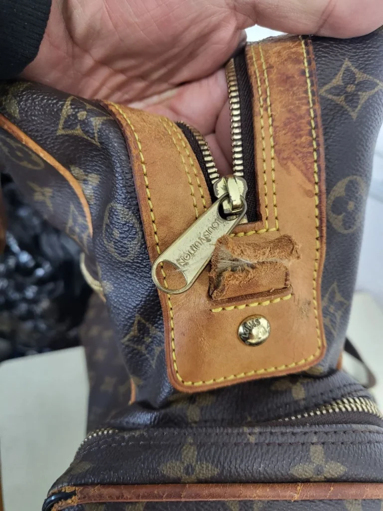 크로바 명품 수선실 수선 전 사례